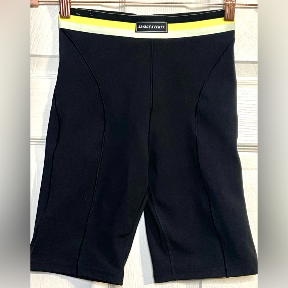 Savage X Fenty Fast Lane High Waist Short Black Yellow Womens Size S/M Biker